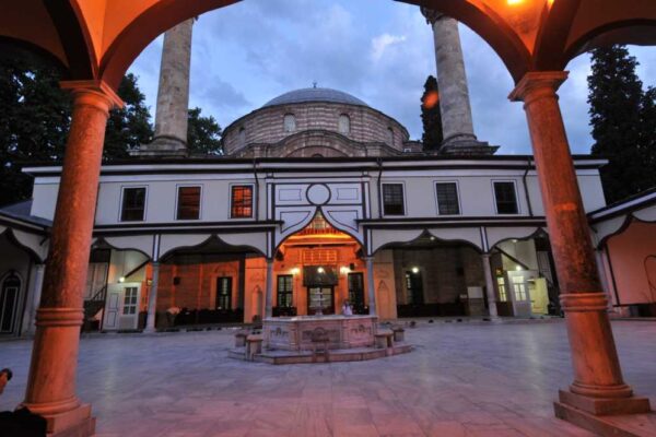 Emir Sultan Camii ve Külliyesi